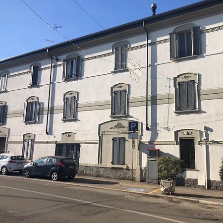L' Appartamento Del Borgo - Parcheggio Riservato Pavia Ngoại thất bức ảnh